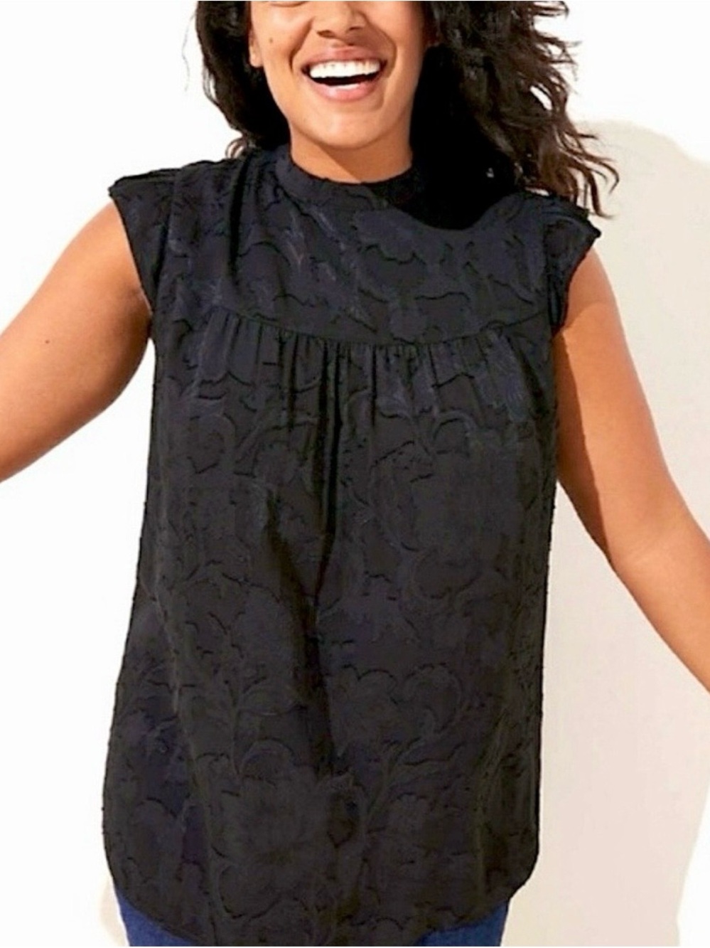 Loft Jacquard Sleeveless Top in Black